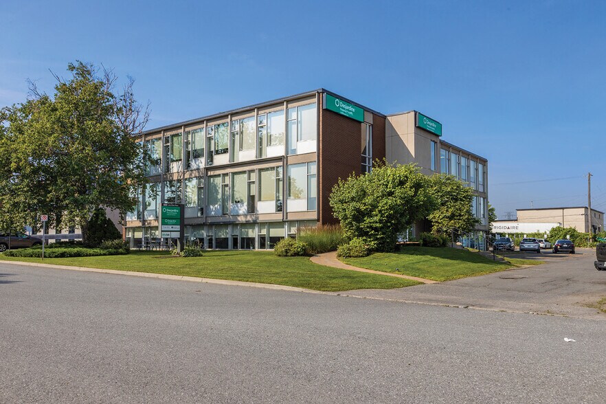More Photos Of 880 Lady Ellen Pl, Ottawa Office For Lease