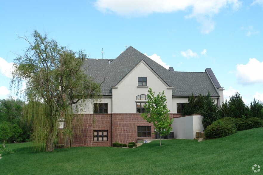 More Photos Of 12221 E Central Ave, Wichita Office For Lease