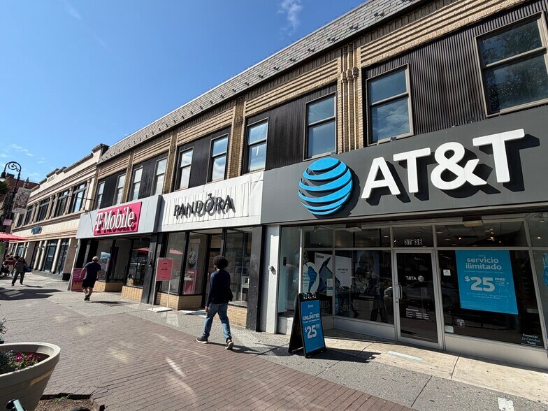 More Photos Of 3701-3712 82nd St, Jackson Heights General Retail For Lease