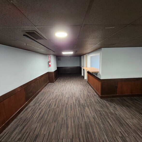 More Photos Of 300 N Charles St, Baltimore Multifamily For Sale