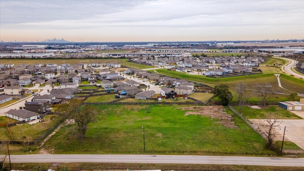 More Photos Of 7117 Almeda Genoa Rd, Houston Land For Sale
