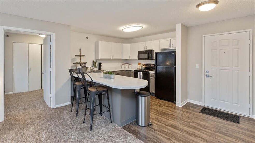More Photos Of 110 E 1st St, Chaska Apartments For Lease