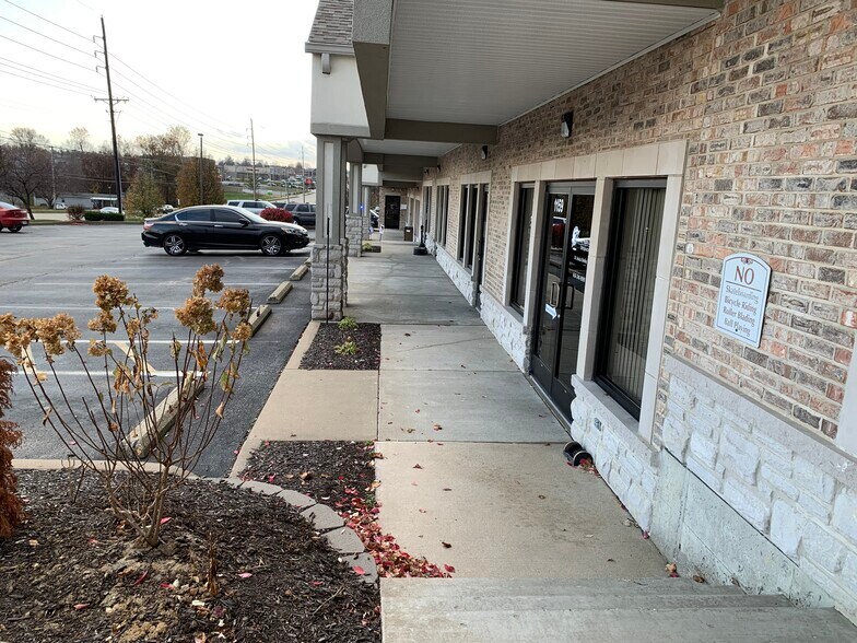 More Photos Of 1153 Bryan Rd, O'Fallon General Retail For Lease