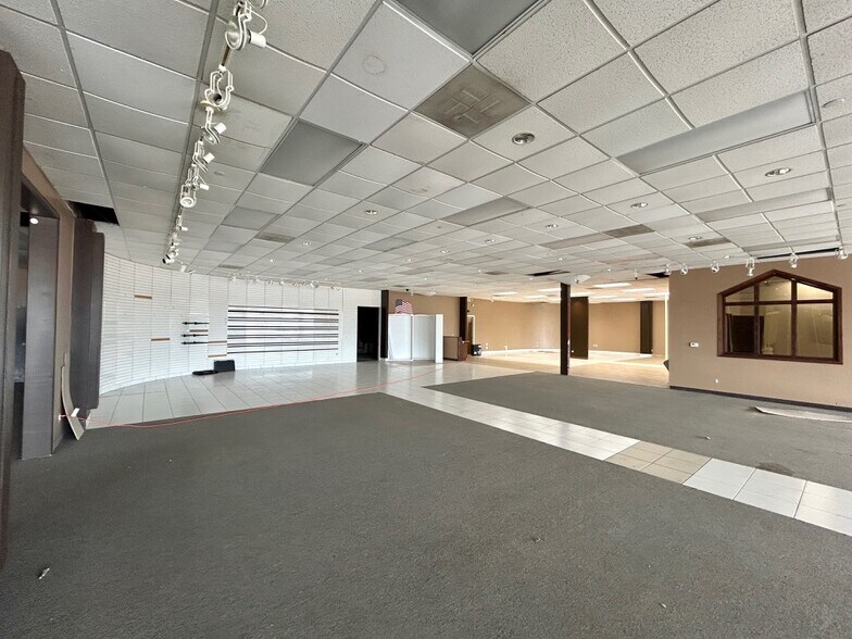 More Photos Of 67300-67500 Main St, Richmond Unknown For Lease