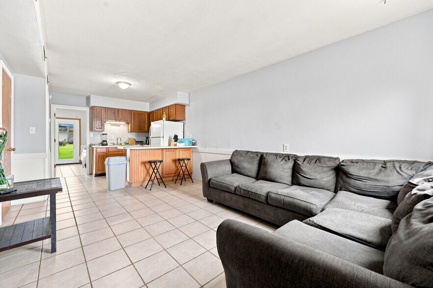 More Photos Of 3207 Briggs St, Kill Devil Hills Apartments For Sale