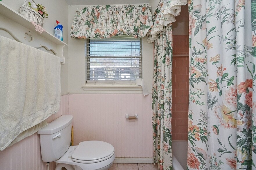 More Photos Of 18910 Carrot St, Spring Trailer Camper Park For Sale