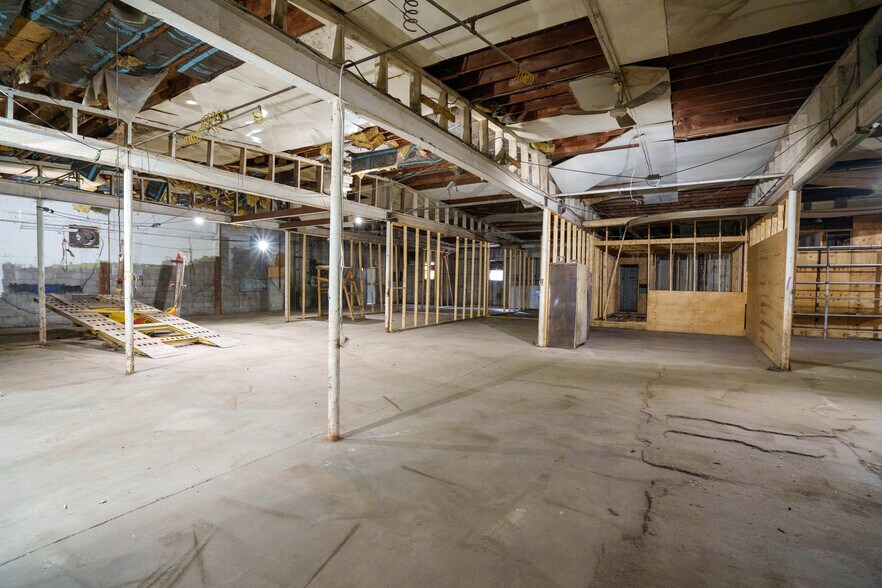 More Photos Of 1125 Mitchell Rd, Schenectady Warehouse For Sale