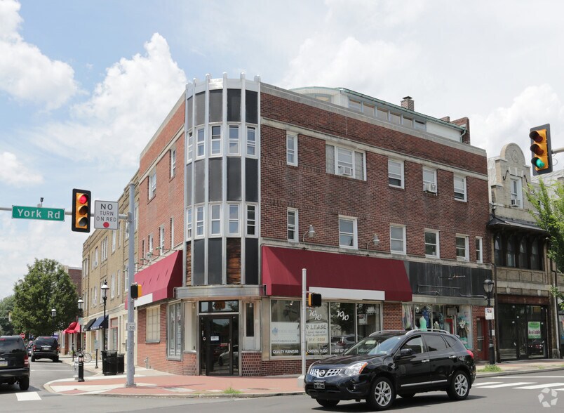 Primary Photo Of 401 York Rd, Jenkintown Apartments For Lease