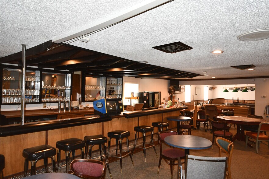 More Photos Of 2620 W 2nd St, The Dalles Restaurant For Sale