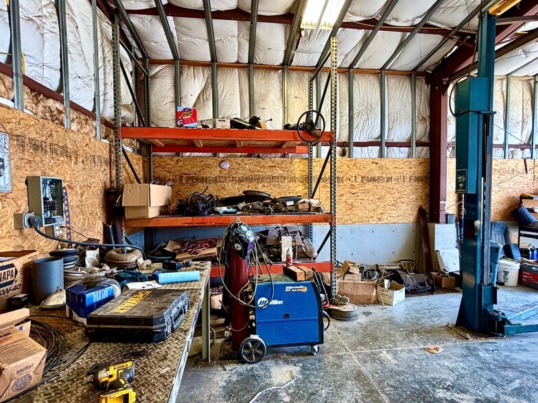 More Photos Of 3 Two Boys Ln, Plains Warehouse For Sale