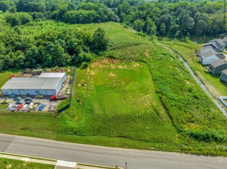 More Photos Of 2501 Precast Dr, Columbia Warehouse For Sale
