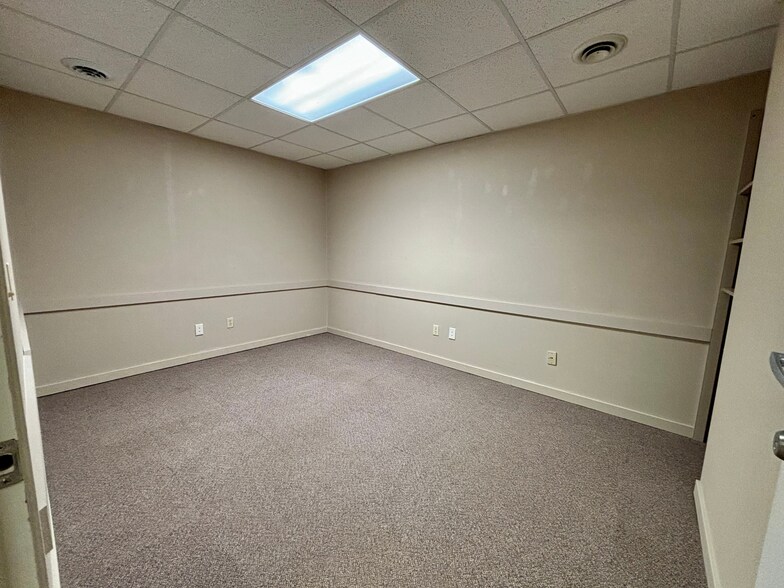 More Photos Of 4277 Okemos Rd, Okemos Office For Lease