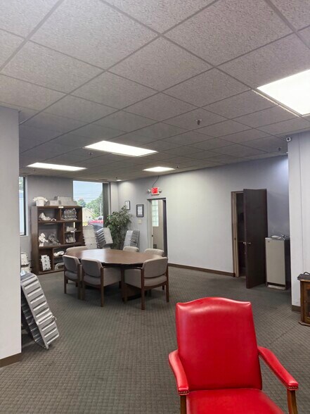 More Photos Of 1345 Henry St, Huntington Manufacturing For Sale