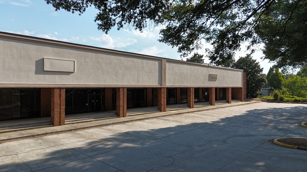 More Photos Of 1650 International Ct, Norcross Unknown For Lease