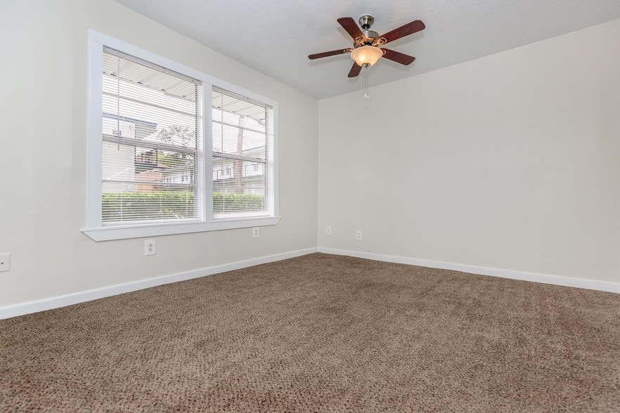 More Photos Of 5415 Scott St, Houston Apartments For Sale