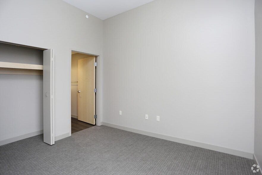 More Photos Of 415 Bridge St NW, Grand Rapids Apartments For Lease