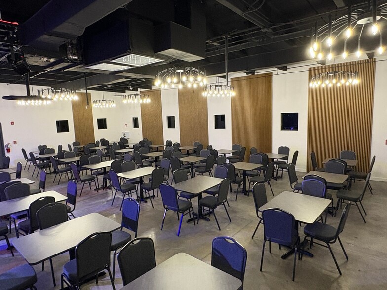 More Photos Of 220 NW 180th Ave, Pembroke Pines Restaurant For Sale