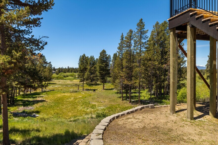 More Photos Of 53345 Riverview Dr, La Pine Multifamily For Sale