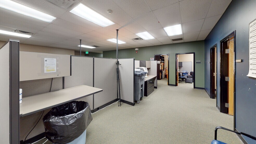 More Photos Of 950 Starvue Dr NW, Cleveland Office For Sale