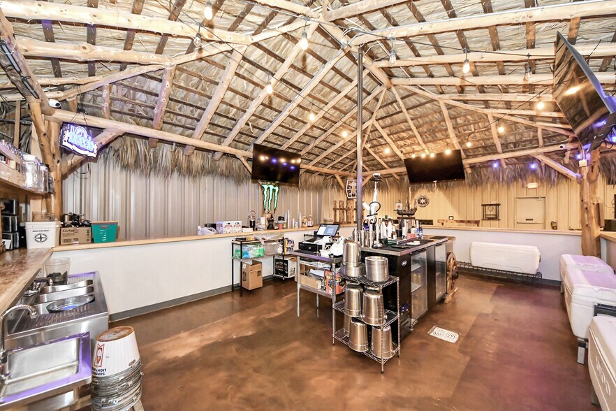 More Photos Of 11730 Aldine Westfield Rd, Houston Warehouse For Sale