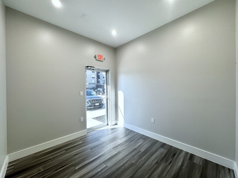 More Photos Of 8815 West Rd, Houston Office For Sale