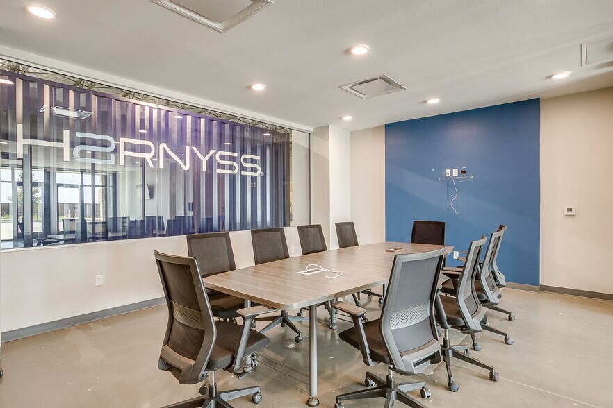 More Photos Of 1510 Markum Ranch Rd, Fort Worth Warehouse For Lease