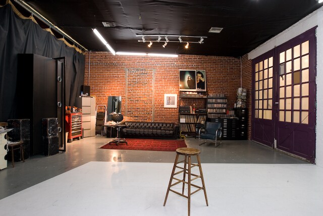 More Photos Of 660 N Thompson St, Portland Showroom For Sale