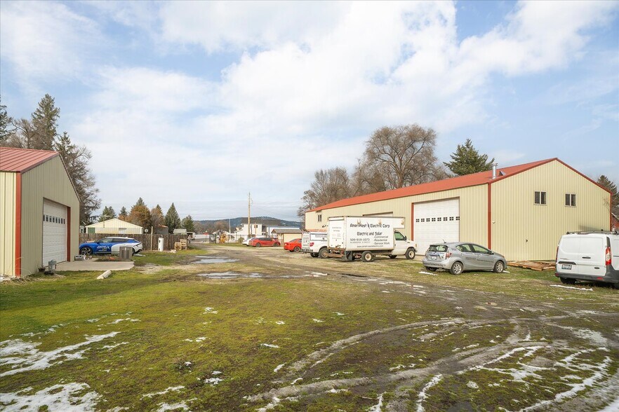 More Photos Of 17220 E Cowley Ave, Spokane Valley Warehouse For Sale