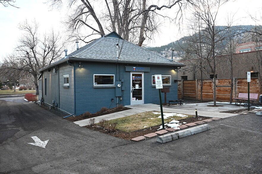More Photos Of 537 Canyon Blvd, Boulder Storefront Retail Office For Lease
