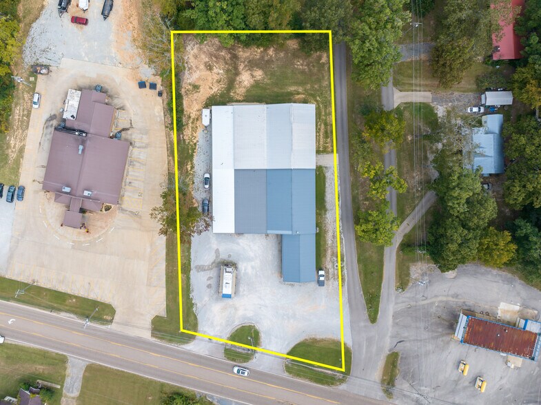 More Photos Of 455 E Main St, Parsons General Retail For Sale