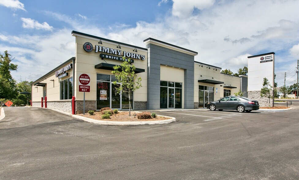 More Photos Of 1706 Capital Cir NE, Tallahassee General Retail For Lease