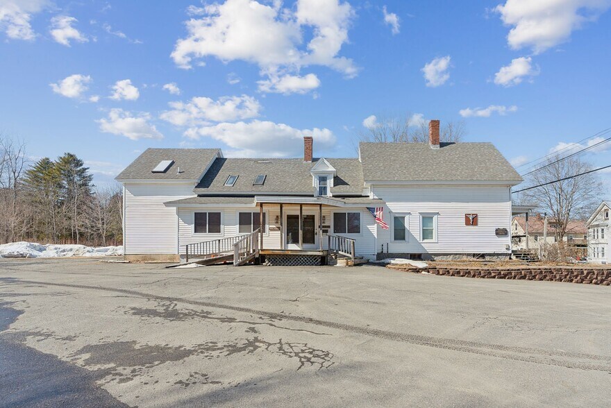 More Photos Of 287 E Main St, Dover-Foxcroft Medical For Sale