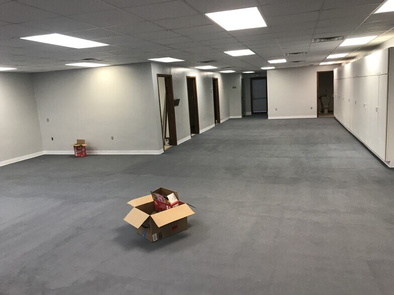 More Photos Of 206-210 Weldon St, Latrobe Office For Lease