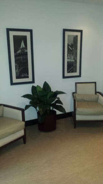 More Photos Of 1110 Brickell Ave, Miami Office For Sale