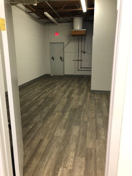 More Photos Of 3903-3919 Southern Ave, Shreveport Storefront Retail Office For Lease