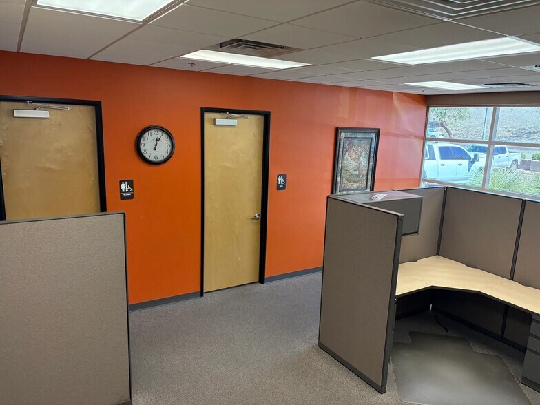 More Photos Of 9299 W Olive Ave, Peoria Warehouse For Sale