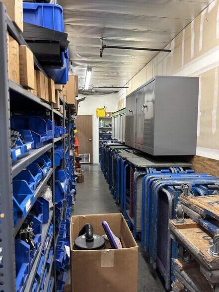 More Photos Of 5304 Derry Ave, Agoura Hills Industrial For Lease