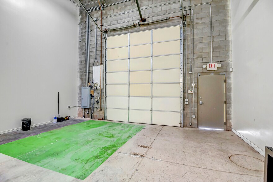 More Photos Of 4521 E Jensen St, Mesa Light Manufacturing For Lease