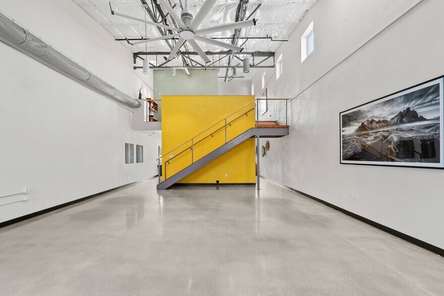 More Photos Of 108 High Rd, Santa Cruz Flex For Sale