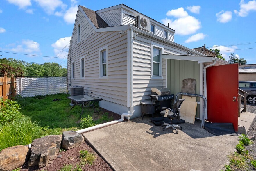 More Photos Of , Morrisville Unknown For Sale