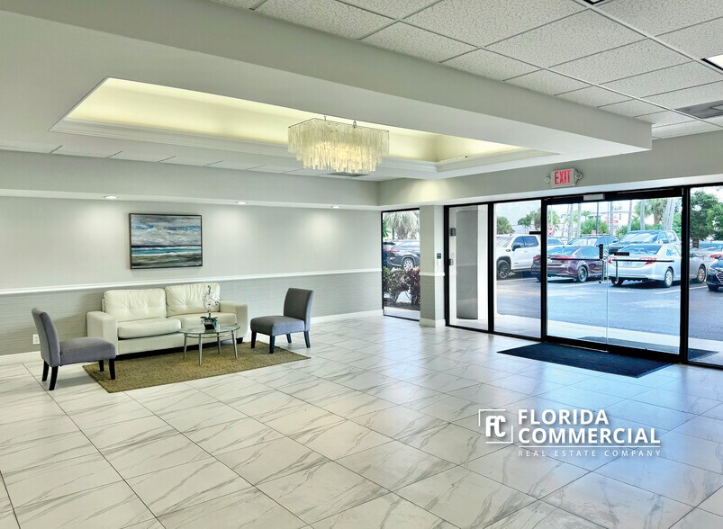 More Photos Of 900 SE Federal Hwy, Stuart Medical For Lease
