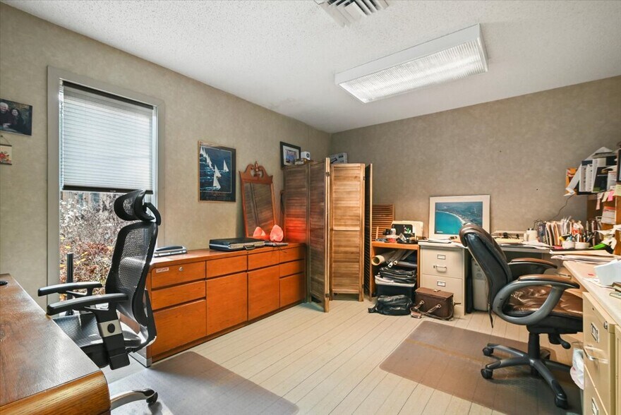 More Photos Of 1904 PA-940, Pocono Pines General Retail For Sale