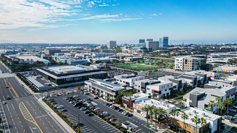 More Photos Of 701-723 N Douglas St, El Segundo Loft Creative Space For Lease