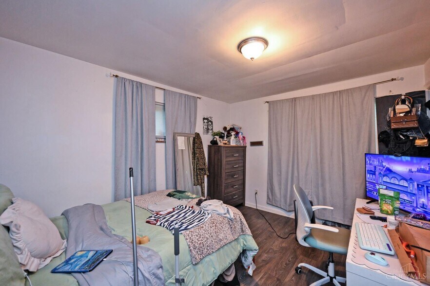 More Photos Of 3143 Saffer St, Cincinnati Apartments For Sale