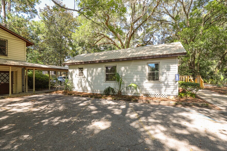 More Photos Of 1234 NW 14th Ave, Gainesville Medical For Lease