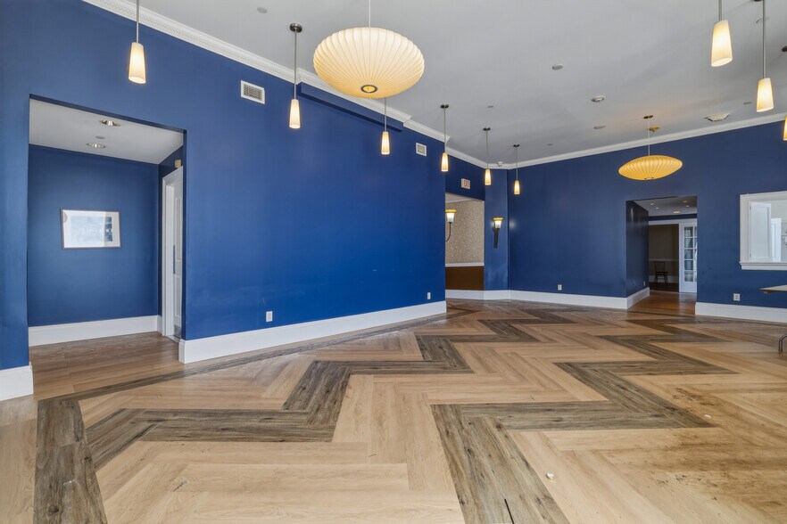 More Photos Of 35 Union St, New London Apartments For Sale