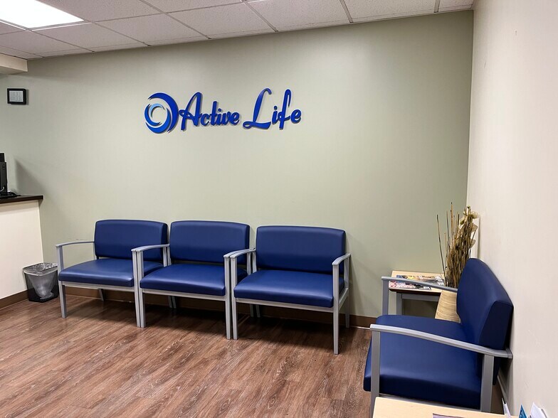 More Photos Of 1577 E Chevy Chase Dr, Glendale Medical For Lease