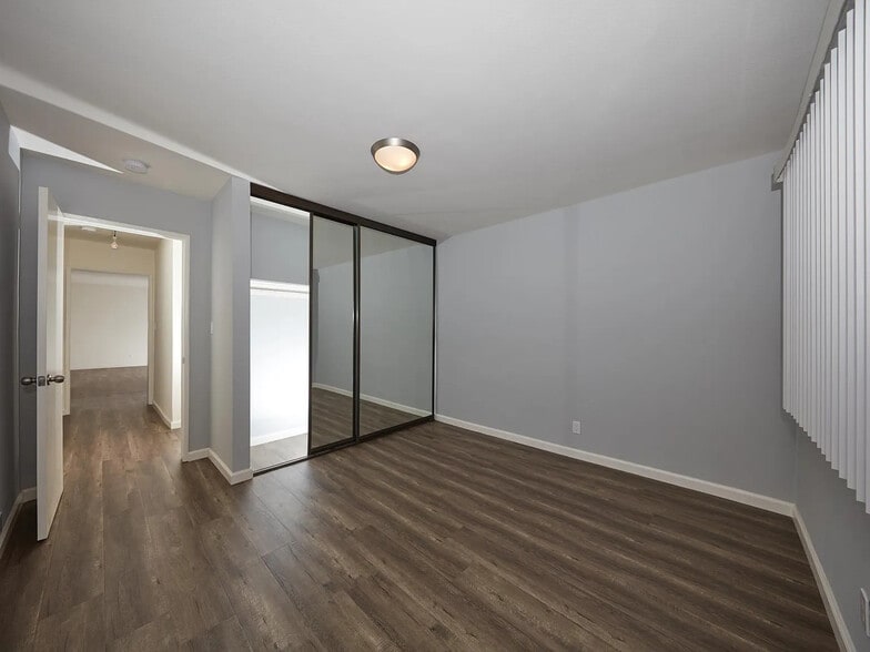 More Photos Of 1811 S Bentley Ave, Los Angeles Apartments For Sale
