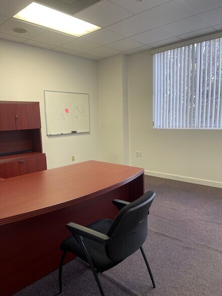More Photos Of 3301-3389 NW 97th Ave, Miami Warehouse For Lease
