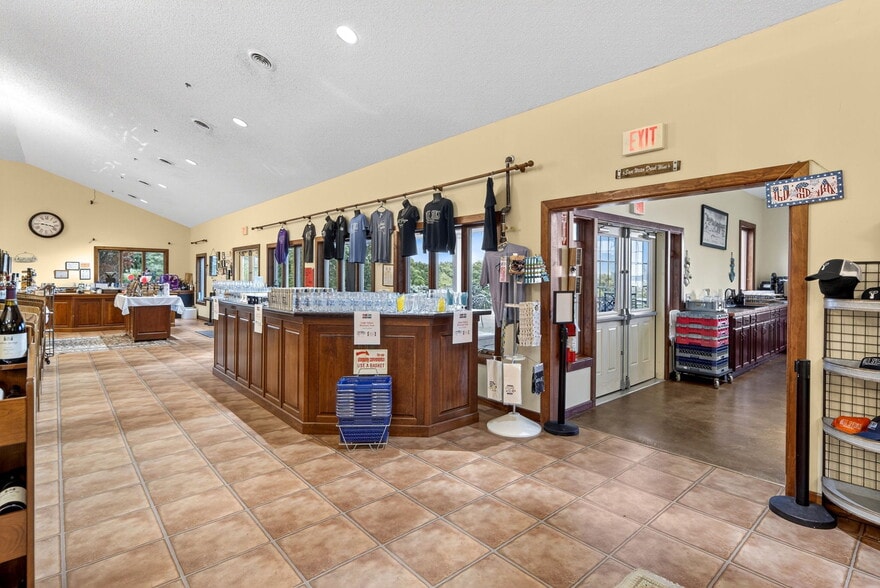 More Photos Of 4200 NY-14, Geneva Specialty For Lease